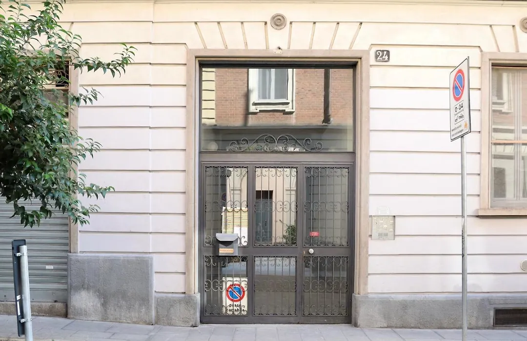 Duca Di Porta Romana, Viaorti-1